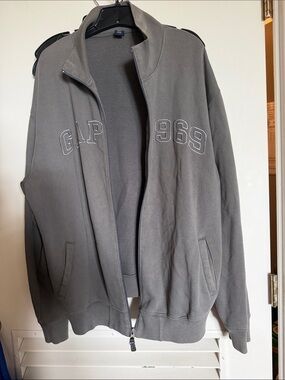 GAP Gray Zip-Up Men's Jacket